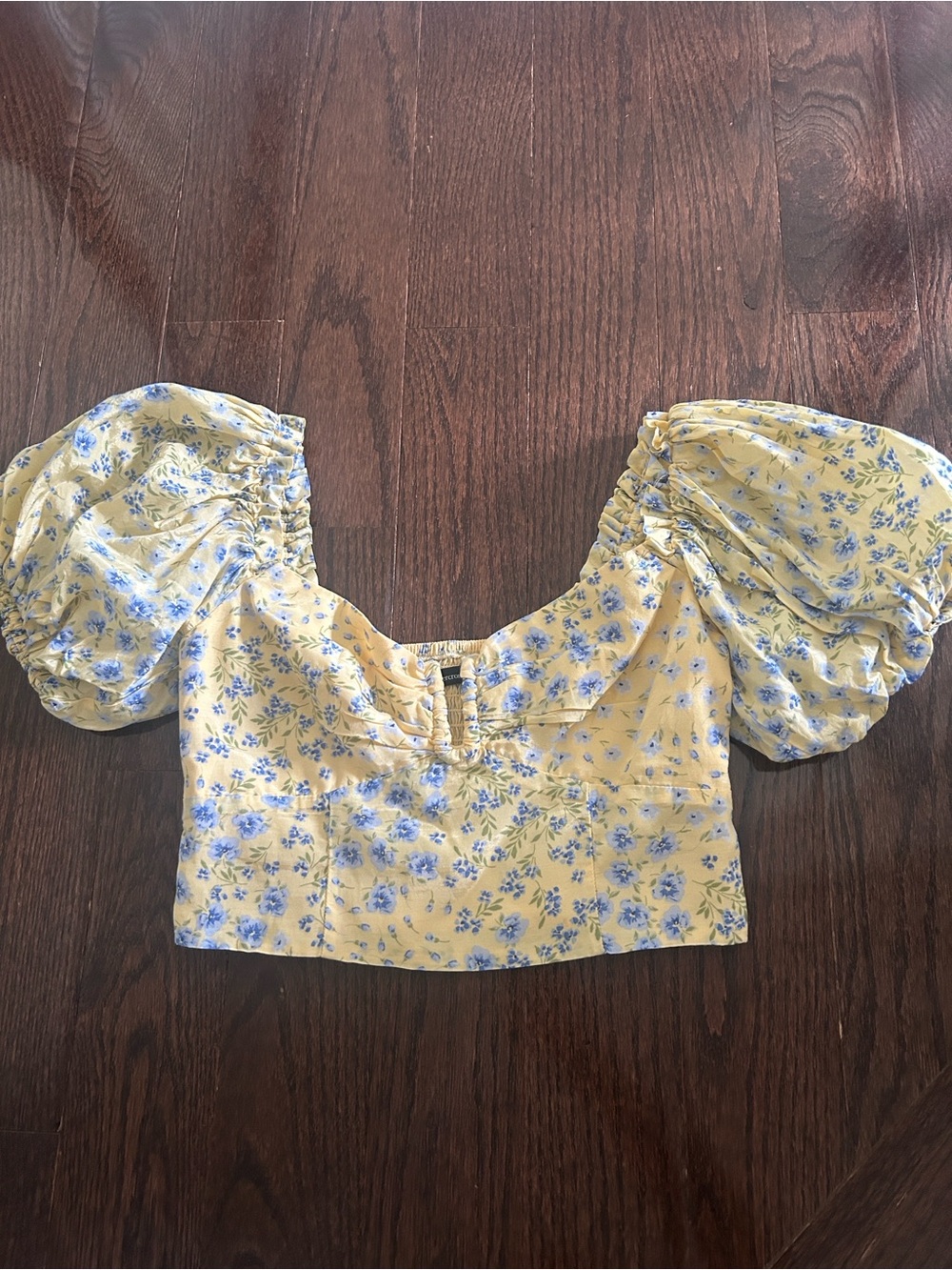 Abercrombie & Fitch Yellow Cropped Puff-Sleeve Top with Blue Floral